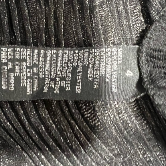 Scarlett- Shimmering Black Full Length Dress - Picture 8 of 8